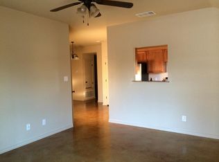 809 Golf Course Rd APT 1B, Gatesville, TX 76528