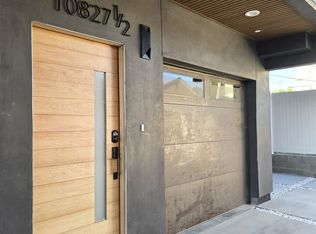 10827 1/2 Peach Grove St #1/2, North Hollywood, CA 91601