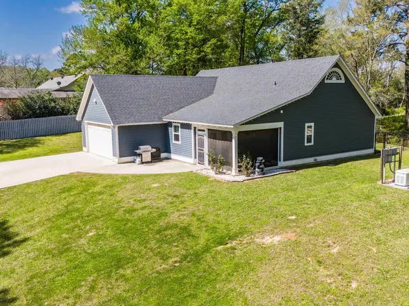 430 Camp St, Jefferson, TX 75657