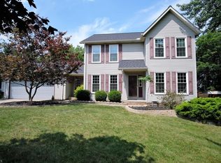 171 Old Rockside Rd, Seven Hills, OH 44131