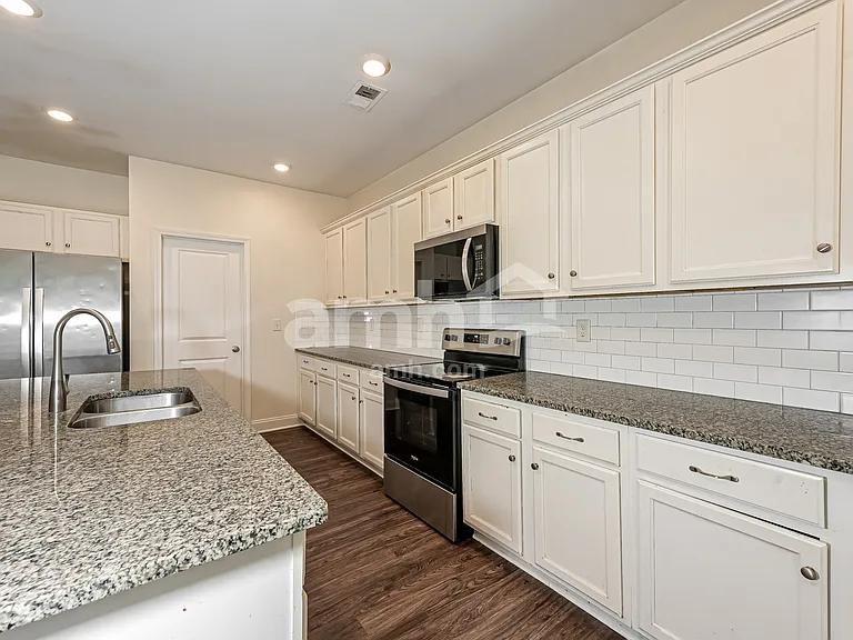 3557 Okelly Dr — Photo 6