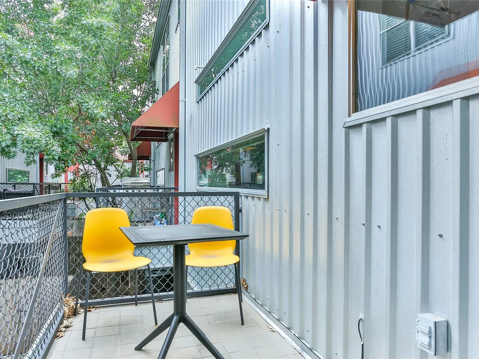 2 bed, 2114 sqft, $2,800 — Photo 3