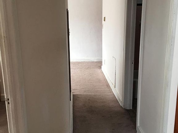 5th image of 6833 Torresdale Ave