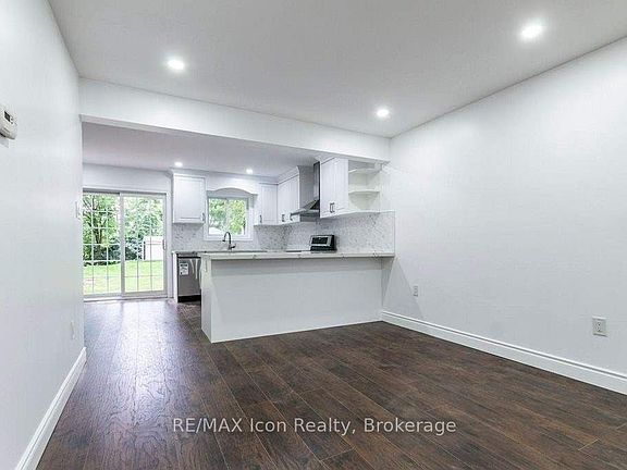 5th image of 1270 Spring Gardens Rd