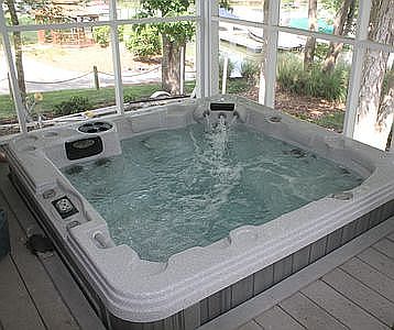 5th image of 108 Pebble Brook Ln