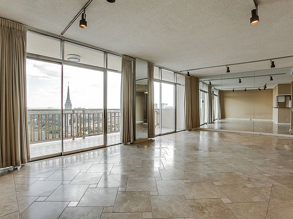 3rd image of 6211 W Northwest Hwy APT 1505