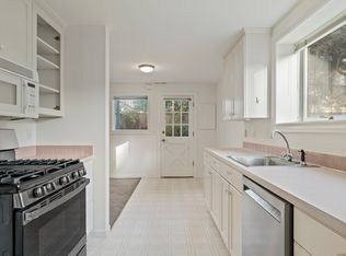 1408 N 47th St #BASEMENT, Seattle, WA 98103