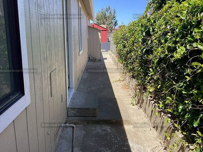722 Liberty Rd — Photo 13