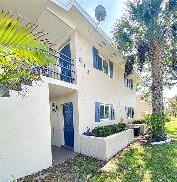 1st image of 813 Lighthouse Dr APT A