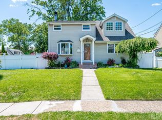 61 S Inman Ave, Avenel, NJ 07001