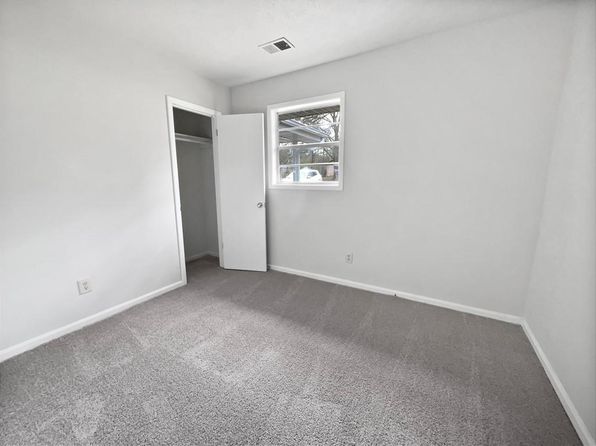 6518 Voyles Dr, Riverdale, GA 30274