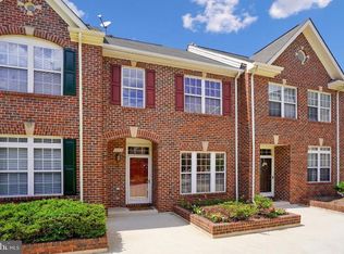 6082 Madison Pointe Ct, Falls Church, VA 22041
