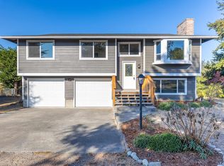 71 E Robert Pl, Sequim, WA 98382