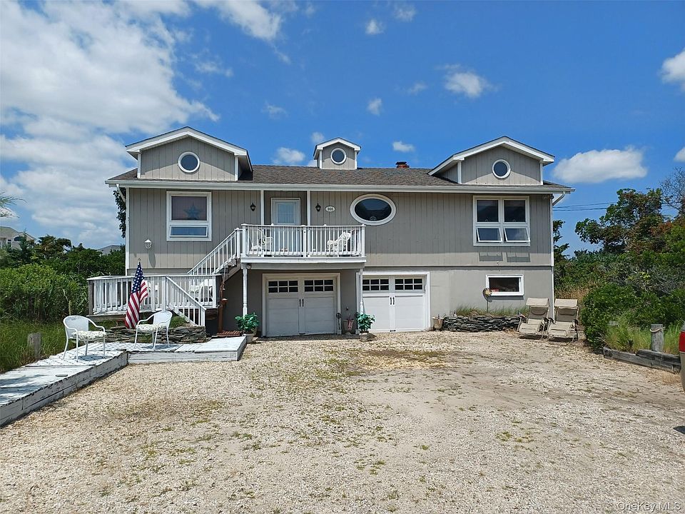 1st image of 900 Dune Road