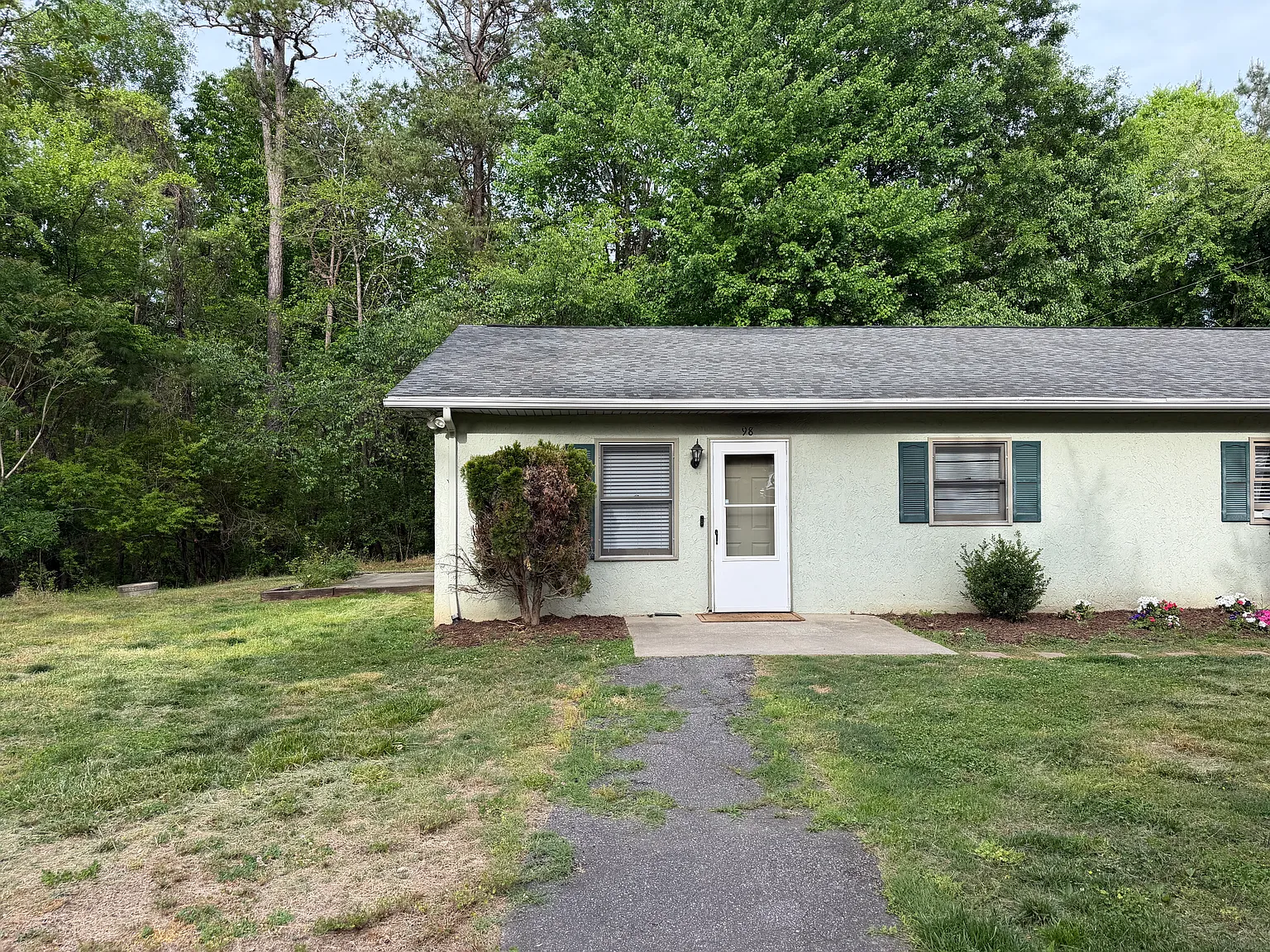 2 bed, 965 sqft, $1,300 — Photo 3
