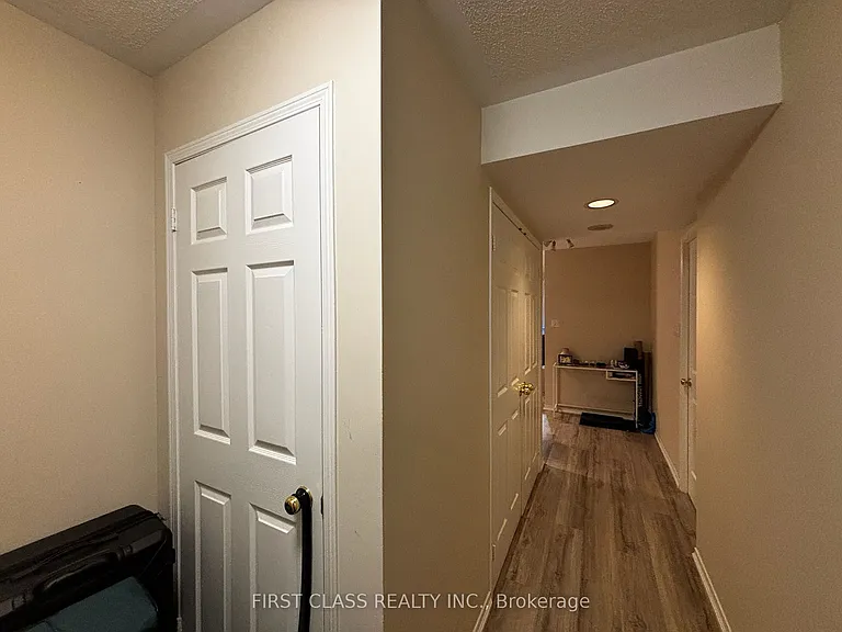 887 Bay St #1001 — Photo 11