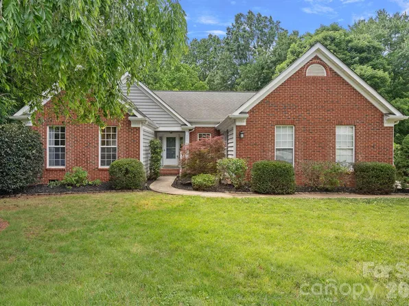 207 Kilborne Rd, Mooresville, NC 28117
