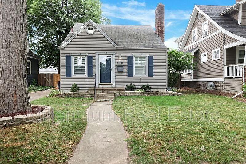 1st image of 1113 E 5th St