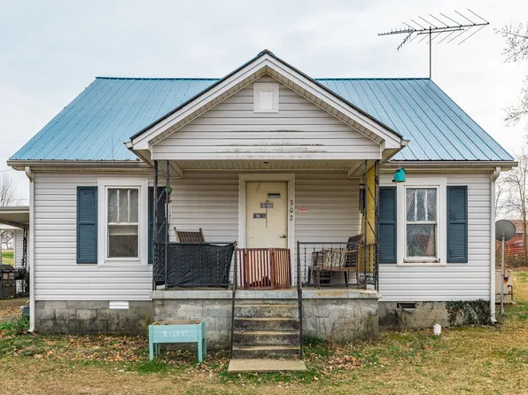 302 Edgewood St, Lafayette, TN 37083