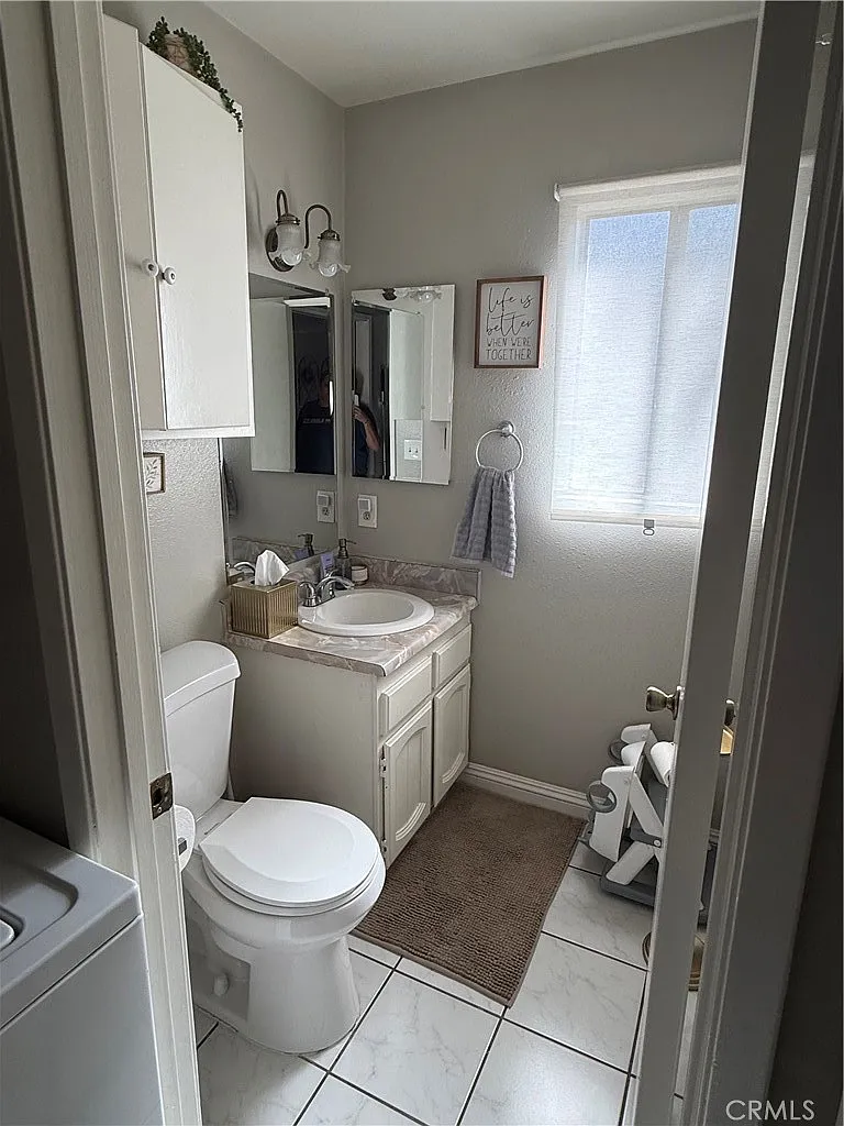 2 bed, 1.5 bath, 1104 sqft, $2,995 — Photo 3