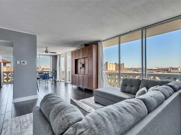 1801 Lavaca St APT 5D, Austin, TX 78701