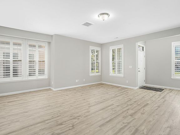 4th image of 4893 W Calton Ln