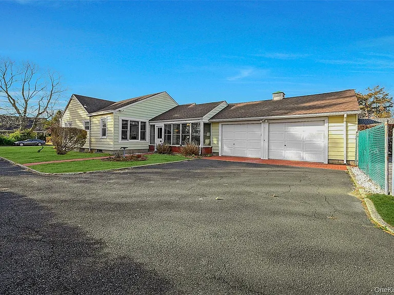 425 Old Shipyard Ln — Photo 24