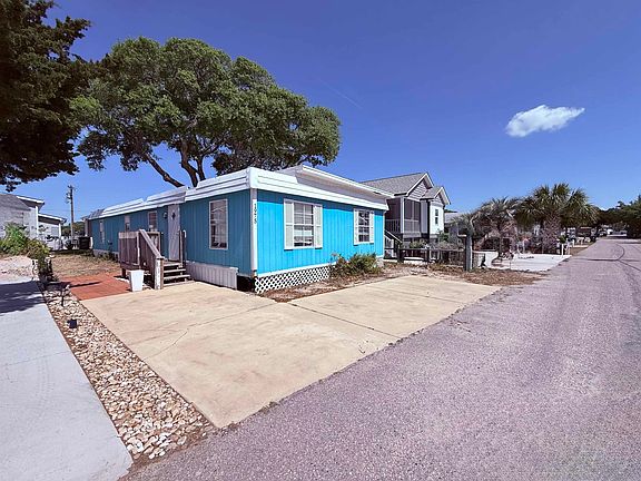2nd image of 1975 Jacana Dr.