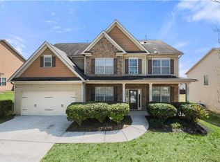 810 Stonehaven Rd SW, Atlanta, GA 30331