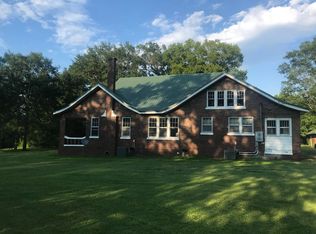 314 W Jones St, West Point, MS 39773