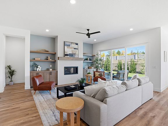 7th image of this home