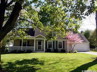 3 Salem Ct, Fairport, NY 14450