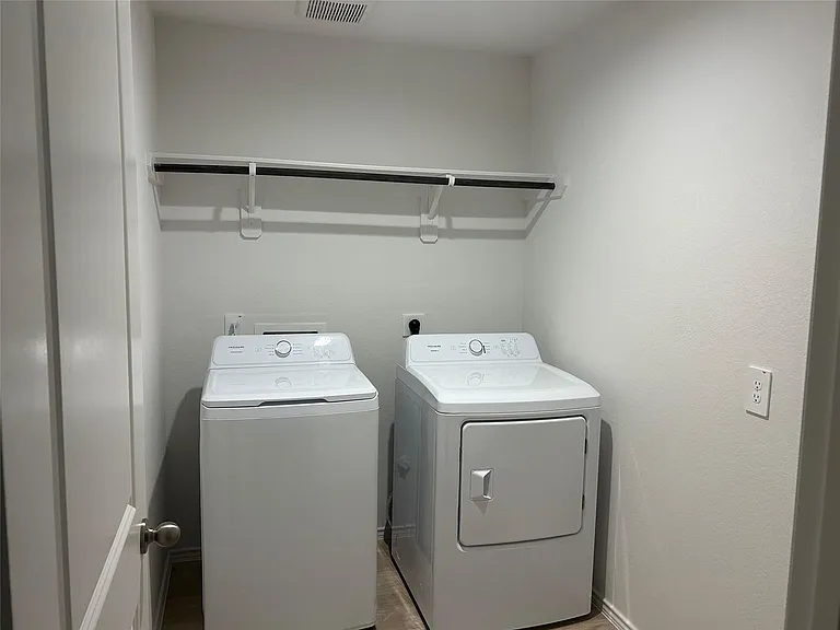 1307 Windom Court Way — Photo 19