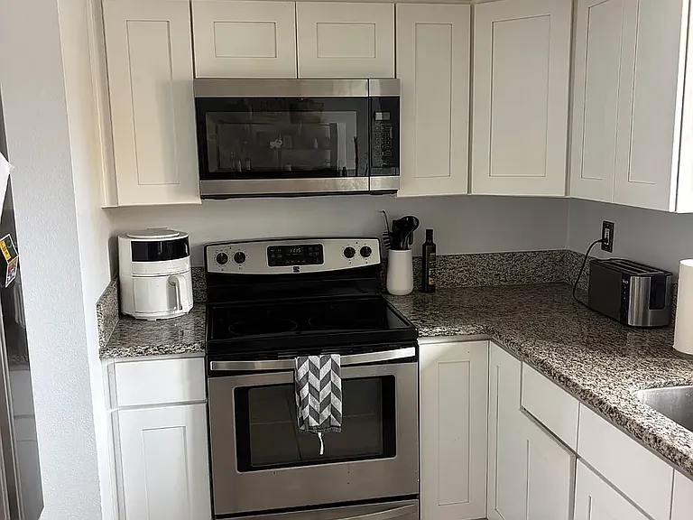 2142 Grand Ave #H — Photo 12