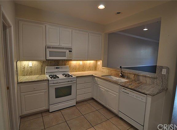 4th image of 23487 Abbey Glen Pl