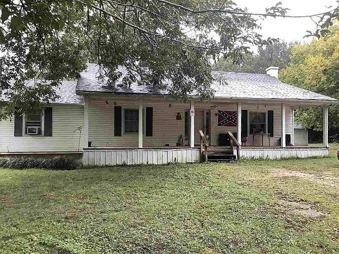 2nd image of 77 Thornton Rd #77-93