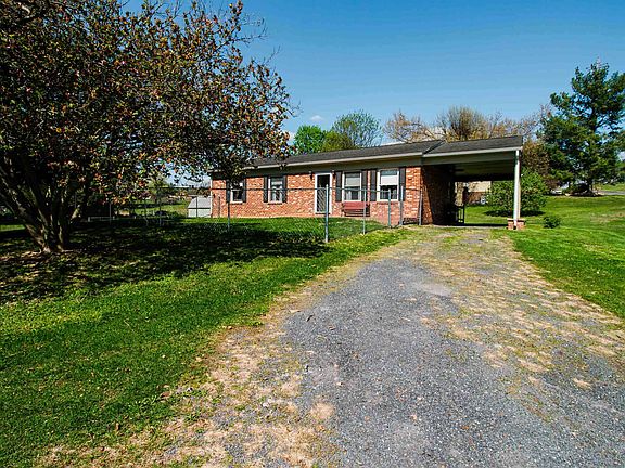 2nd image of 1793 Lacey Spring Rd