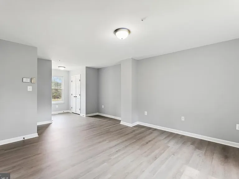 6901 Mumford St — Photo 8