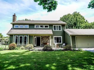 672 Dewitt Rd, Webster, NY 14580