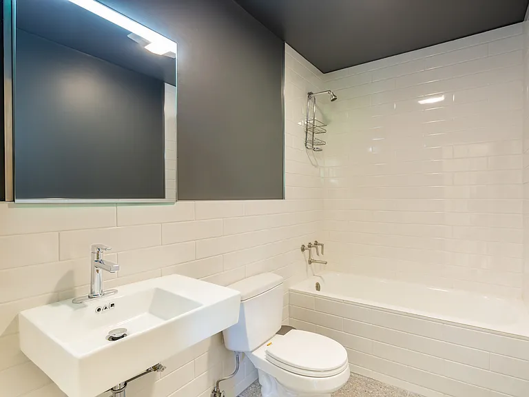 209 Old Stone Hwy — Photo 14