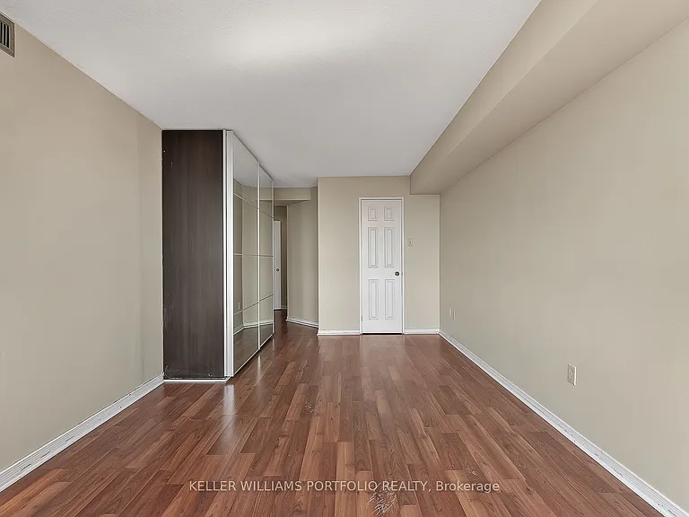 400 Webb Dr #1402 — Photo 25