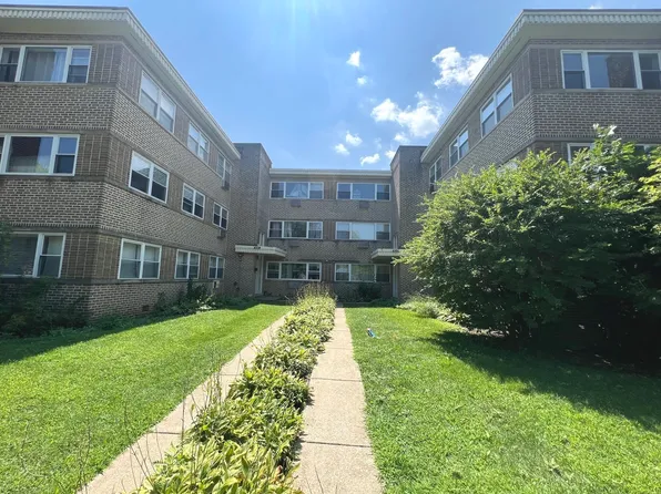 4643 Main St APT 3C, Skokie, IL 60076