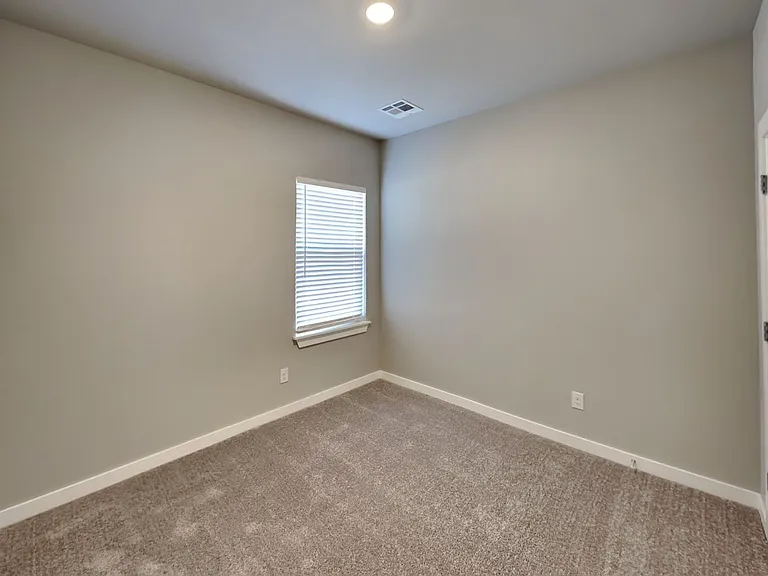 16409 April Dr — Photo 12