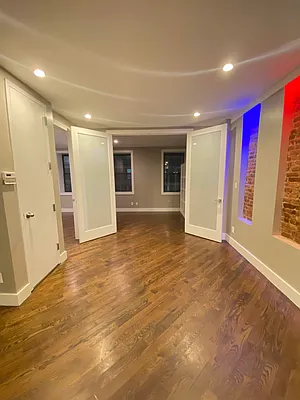 Rented by The Brokerage Group LLC | media 30