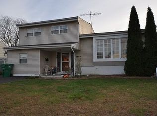 29 Karl Dr, Old Bridge, NJ 08857