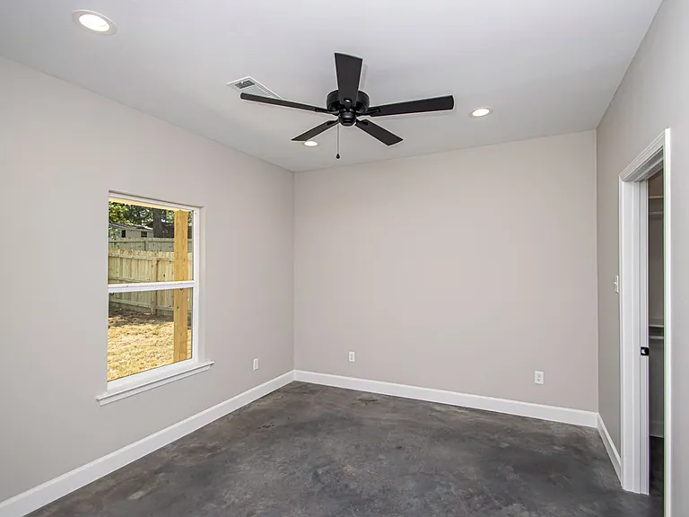 1621 Wilson Rd — Photo 26