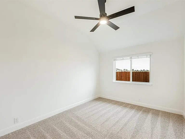 1032 River Oaks Dr — Photo 15