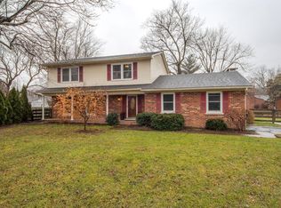 105 Plumtree Ct, Versailles, KY 40383