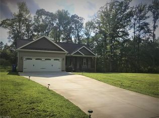 183 Pinta Ct, Thomasville, NC 27360