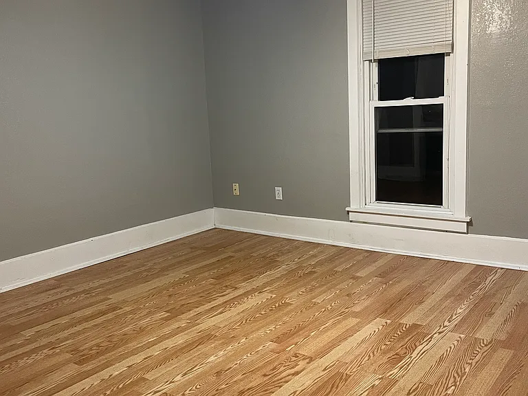 620 N Main St — Photo 10